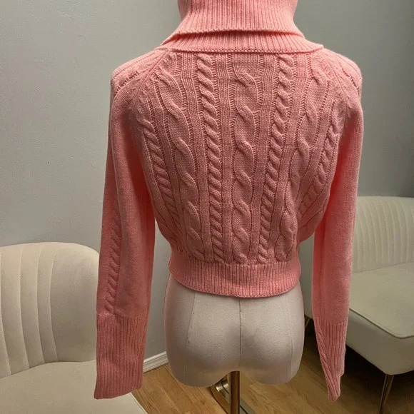 Y2K Heart Cutout Sweater - Picture 2 of 4